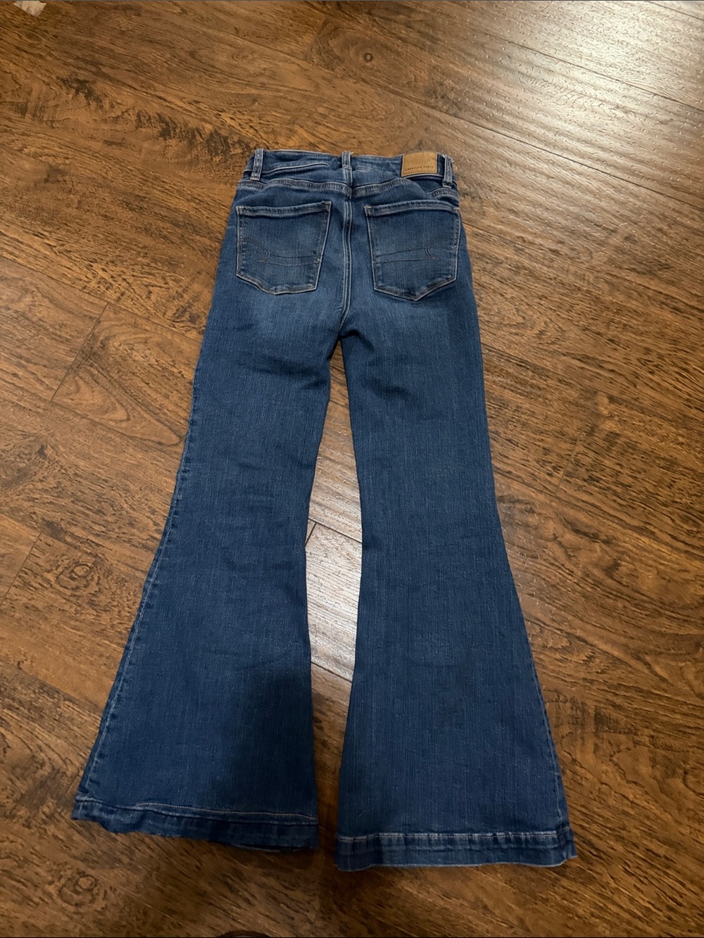 American Eagle Outfitters Medium Blue High-Rise Flared Jeans - Picture 6 of 6